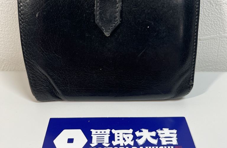 エルメス ベアンコンパクトのお財布を高く売るなら、買取大吉で決まり！！