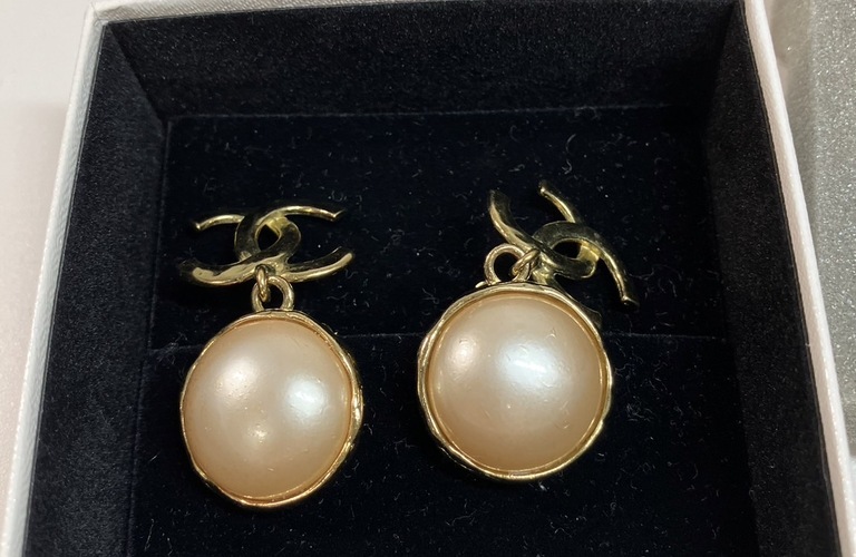シャネル イヤリングの高価買取致します！！それは買取大吉 墨田菊川駅前店です！！