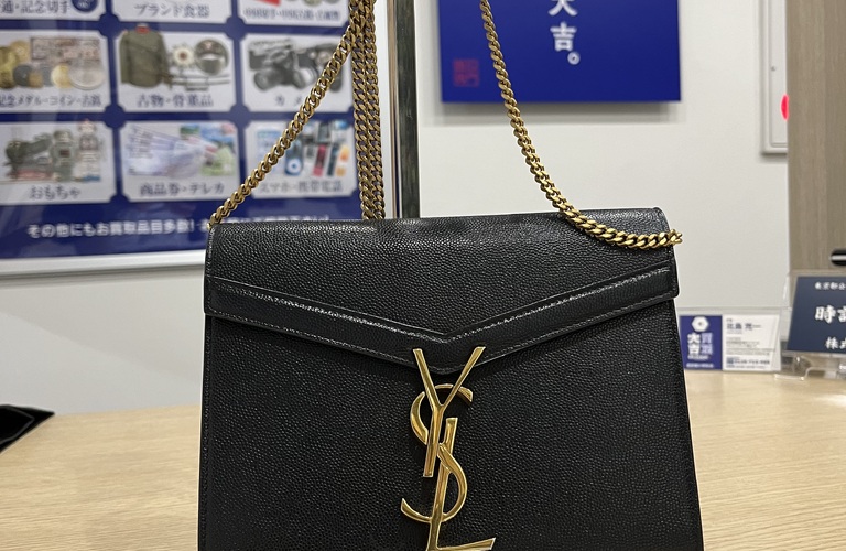 サンローラン チェーンショルダーバッグを高く売るなら買取大吉ですね^_^！！