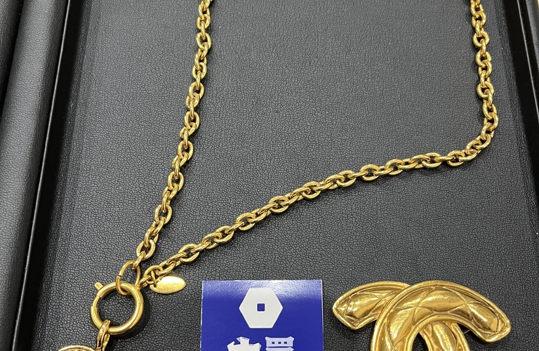 CHANEL ブローチ ネックレス