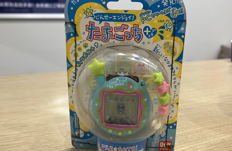 バンダイ ウラじんせーエンジョイ たまごっちプラス 2006年製