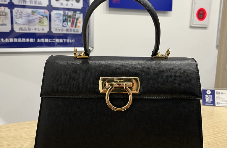 フェラガモ 2WAY ショルダーバッグ