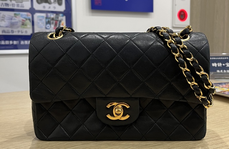 CHANEL マトラッセ ダブルフラップ チェーンショルダー