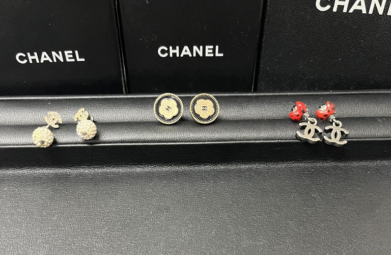 CHANEL シャネル　アクセサリー　ピアス　高価買取