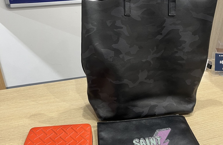 サンローラン バッグ　財布