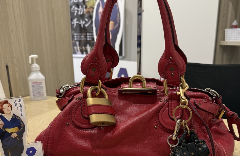 クロエ パディントンのハンドバッグを高く売るなら大吉！！