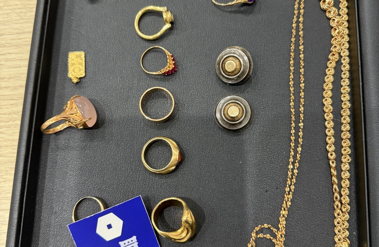 金　貴金属　宝飾品　高価買取