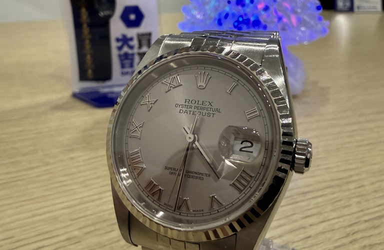昨日、 ロレックス デイトジャスト Ref.16234 をお買取りさせていただきました！！