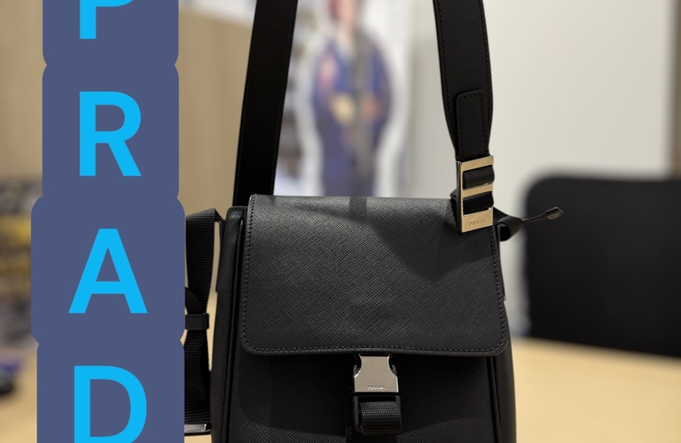 本日はPRADAのサフィアーノショルダーバッグをお買取させていただきました。！！！