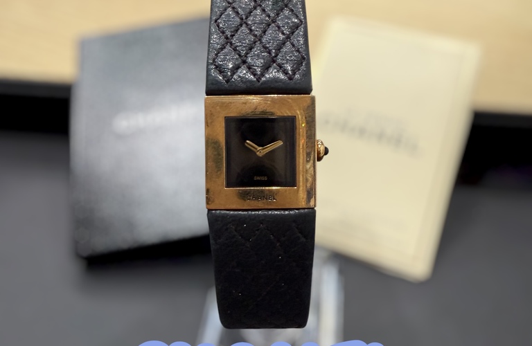 CHANEL マトラッセ ウォッチをお買取りしました！18K 金のケース！！