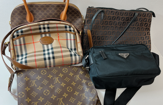 古いブランドバッグ、捨てる前に！思わぬ価値が眠っているかもしれません👜✨