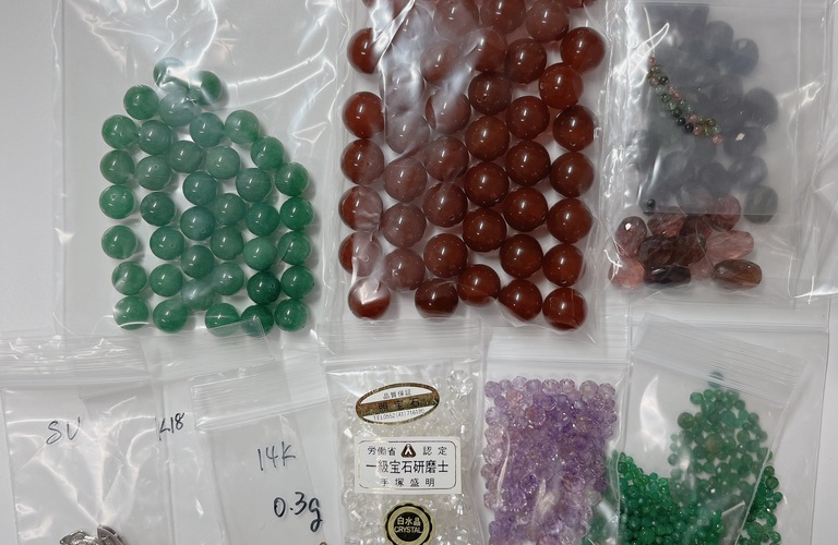 色石のルース買取します！！